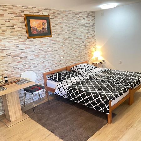 Apartment Mika Pula Eksteriør billede