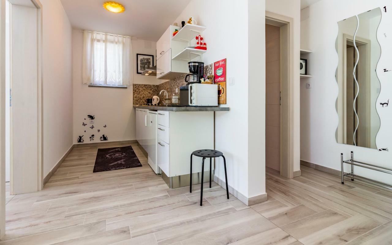 Apartment Mika Pula Eksteriør billede
