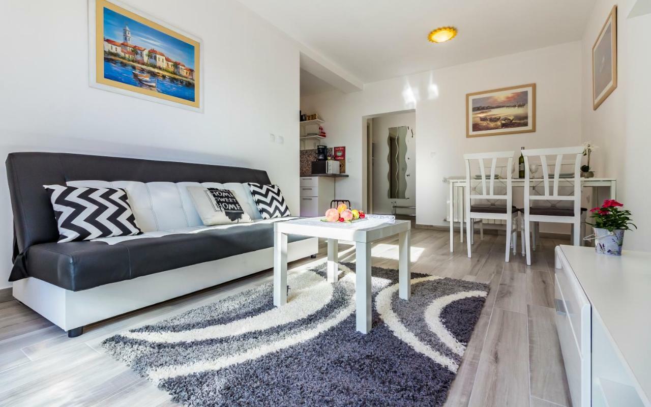 Apartment Mika Pula Eksteriør billede
