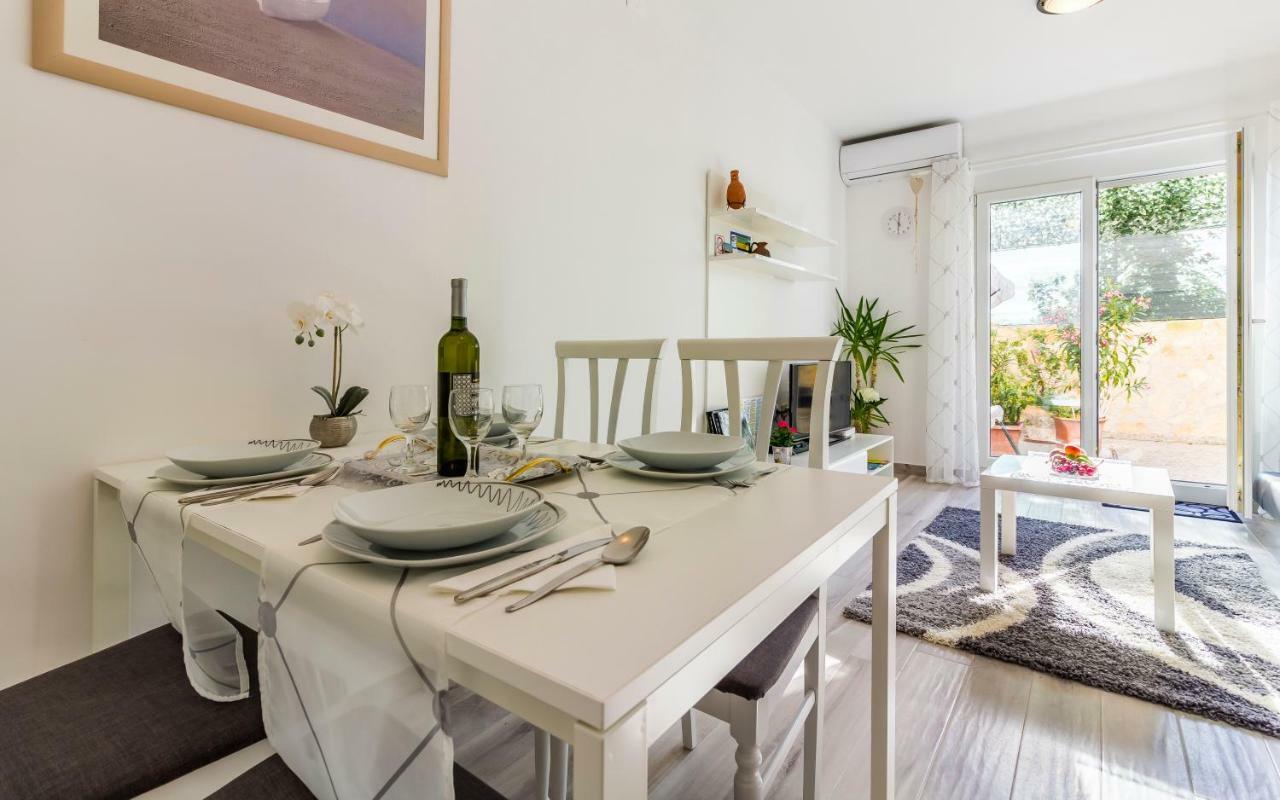 Apartment Mika Pula Eksteriør billede